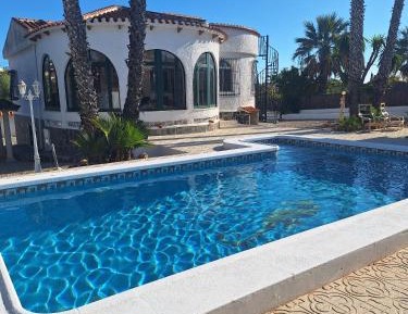 Villa with Garden View