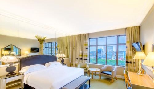 King Room with Park View - Club Access