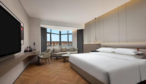 Executive King Room - Non-Smoking