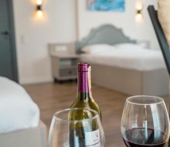 Deluxe Double Room with Balcony and Sea View