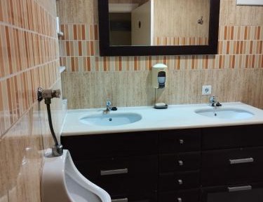 Single Room with Shared Bathroom