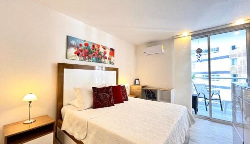 One-Bedroom Apartment with Balcony and Sea View