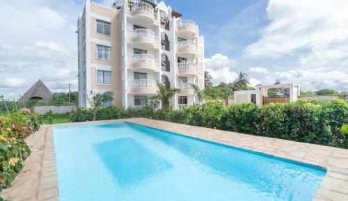 Two-Bedroom Apartment with Pool View