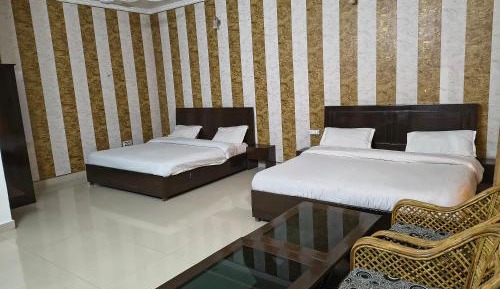 Twin Room with Mountain View