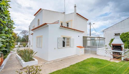 Villa with Garden View