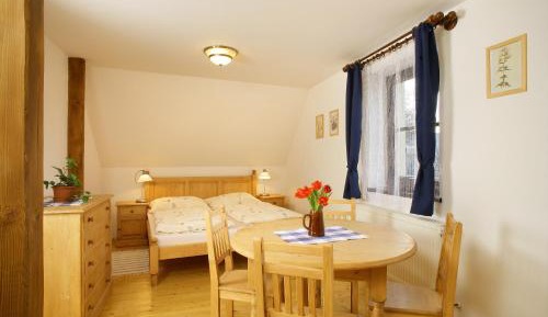 Duplex Quintuple Room