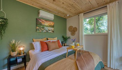 Double Room with Mountain View