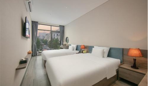 Superior Twin Room with City View