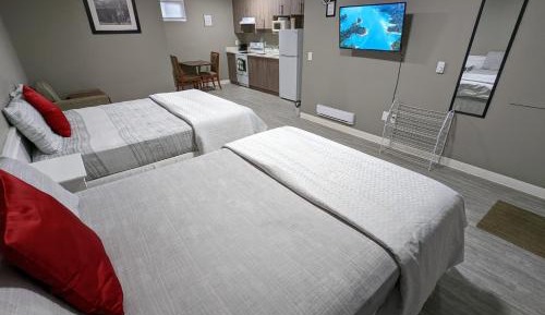 Deluxe Queen Room