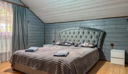Four-Bedroom Holiday Home