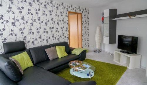 Superior One-Bedroom Apartment
