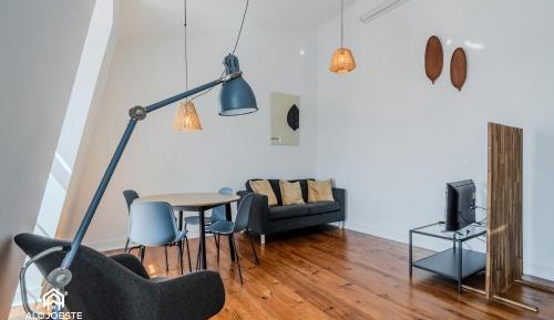 Two-Bedroom Deluxe Apartment with Balcony