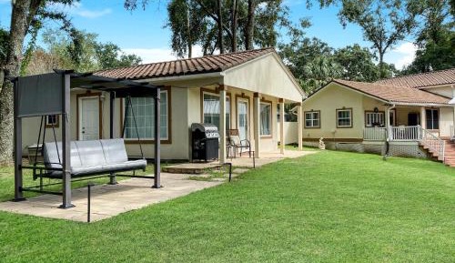 Two-Bedroom Holiday Home