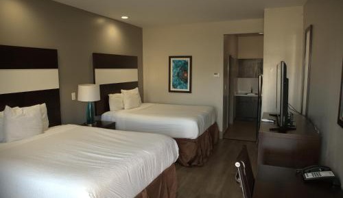 Queen Room with Two Queen Beds - Non-Smoking