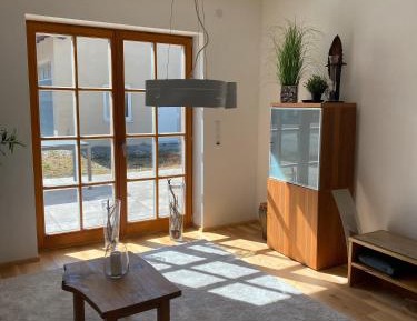 Superior One-Bedroom Apartment
