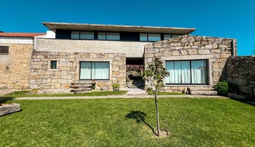 Three-Bedroom Apartment with Ocean View