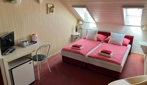 Twin Room - Attic