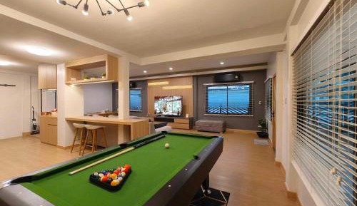 Three-Bedroom Holiday Home 