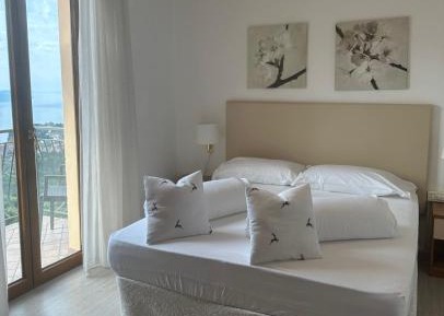 Double Room with Lake View