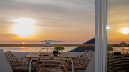 Studio Apartment with Sea View