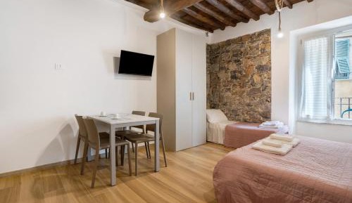 Superior One-Bedroom Apartment