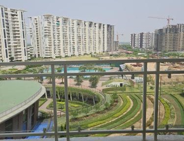 Apartment with Garden View