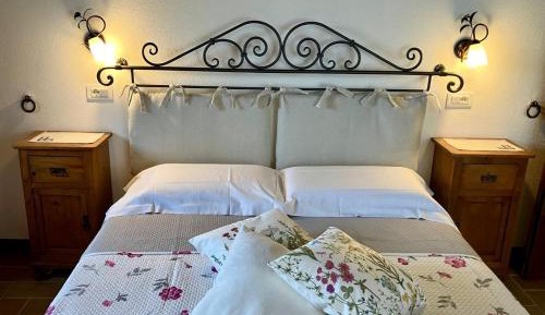 Two-Bedroom Deluxe Apartment with Garden View