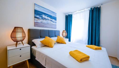 One Bedroom Apartment