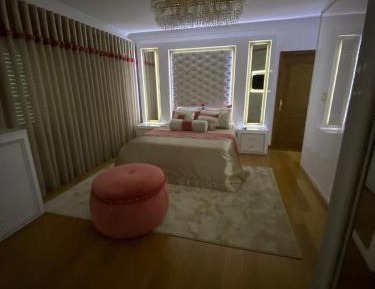 Deluxe Double Room (2 Adults + 1 Child)