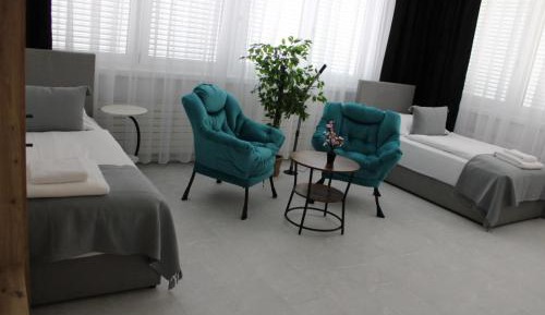 Standard Twin Room with Shared Bathroom