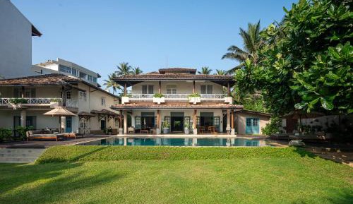 Villa - Beach Front