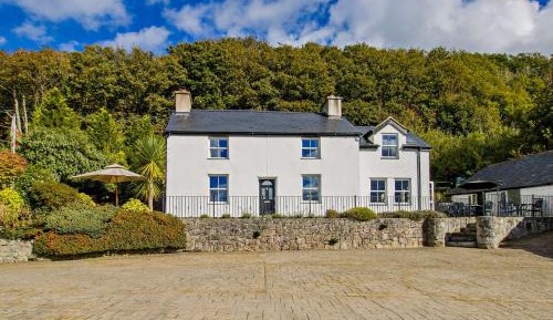 Five-Bedroom House