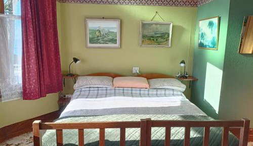Frederic Ongley Room