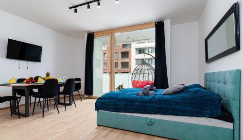 Three-Bedroom Deluxe Apartment