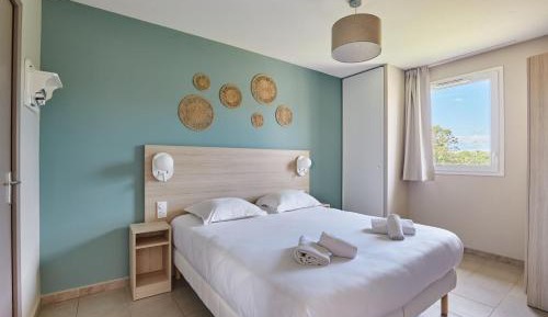 Two-Bedroom Apartment (6 Adults)