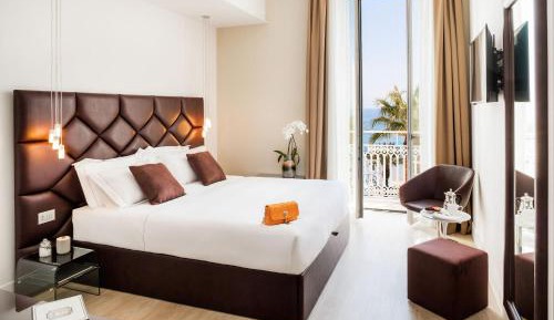 Double Room with Balcony and Sea View