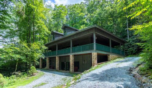 Four-Bedroom Holiday Home