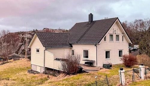 Three-Bedroom Holiday Home 