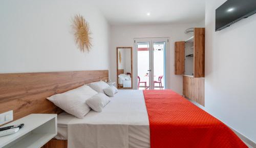 Triple Room with Private Bathroom