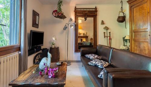 One-Bedroom Holiday Home
