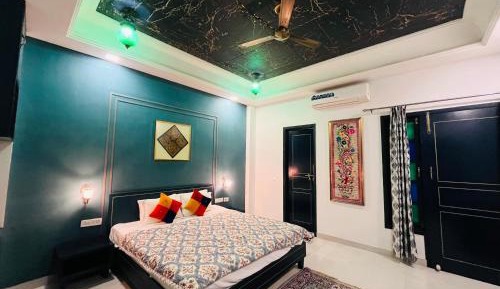 Deluxe Double Room with Balcony