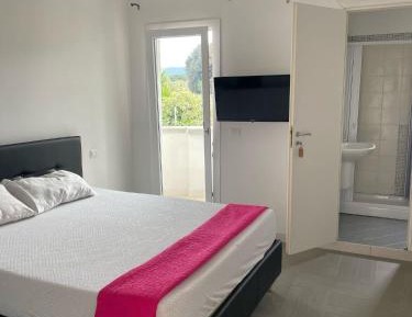 Large Double Room