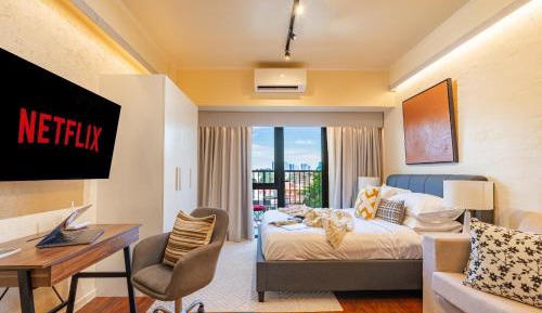 Studio Apartment with Balcony