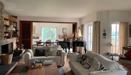 Five-Bedroom Holiday Home