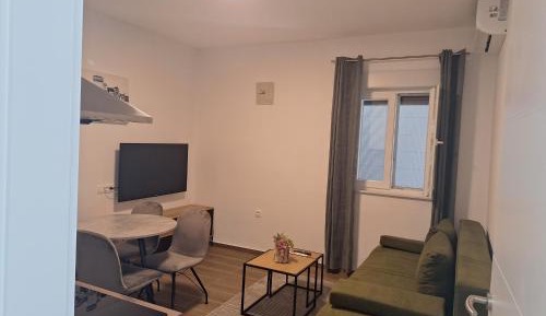 One-Bedroom Apartment with Balcony and Water View