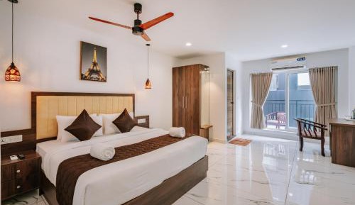 Deluxe King Room