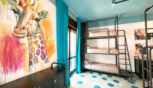 Single Bed in Mixed Dormitory Room
