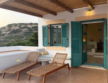 Queen Suite with Sea View