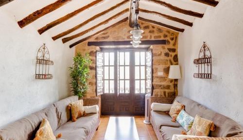 Six-Bedroom Villa 