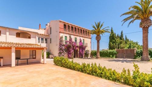 Five-Bedroom Villa
